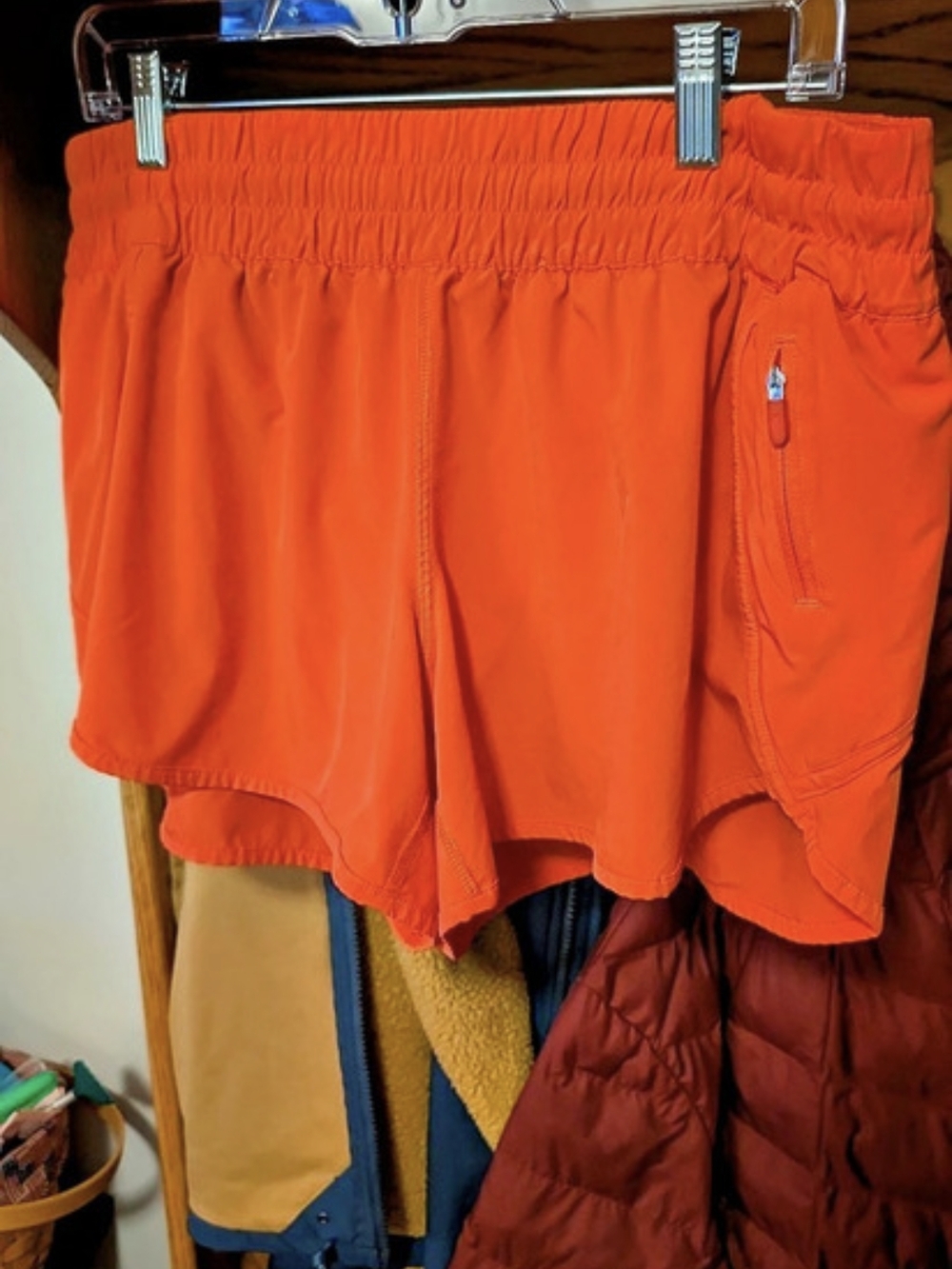 Lululemon Tracker Short V 4" Athletic Shorts Orange/ Red Size 16